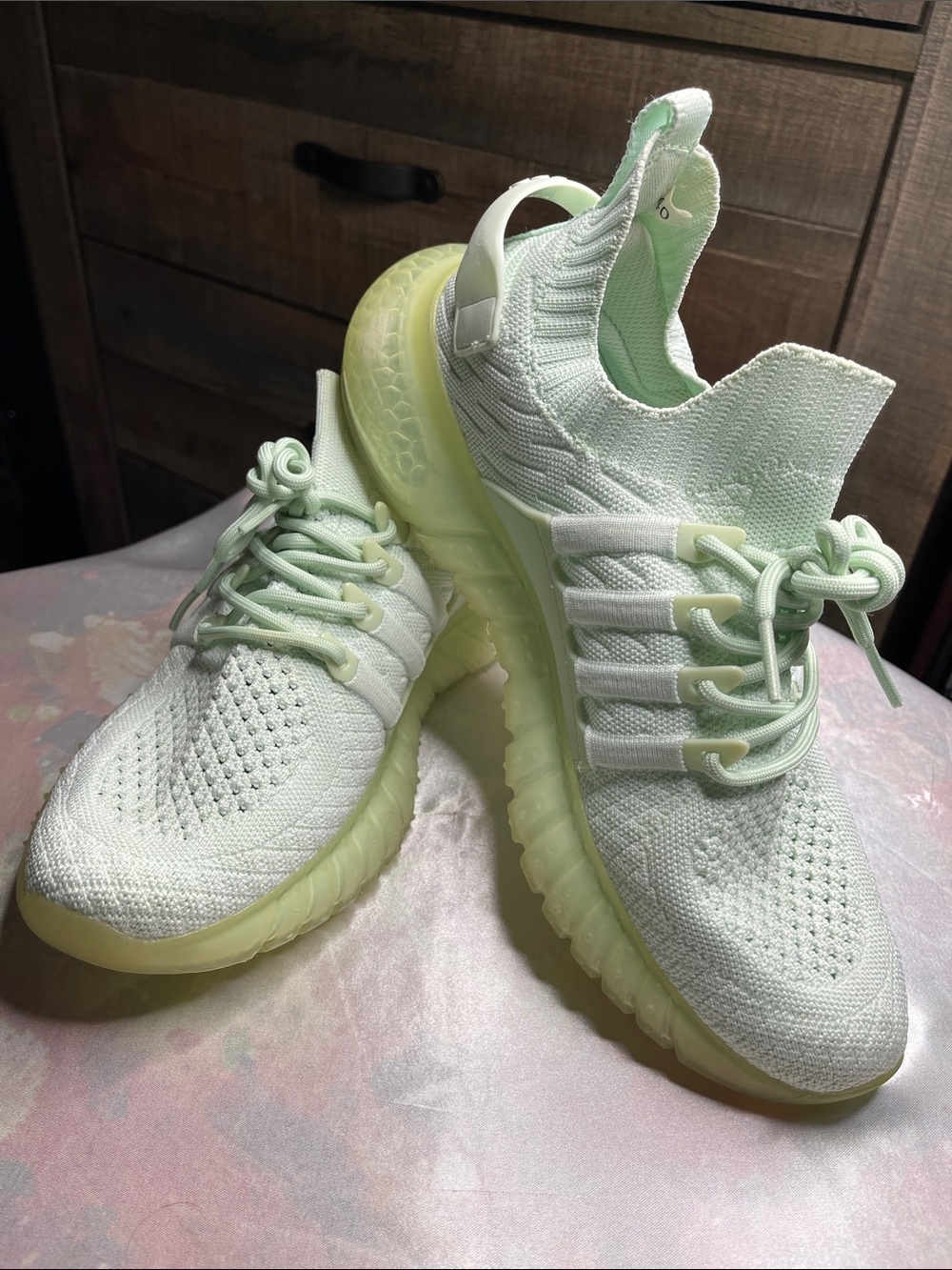 🌙✨DDQ Mint Green Air Ride Sneakers | Soft & confortable Athletic Style |
